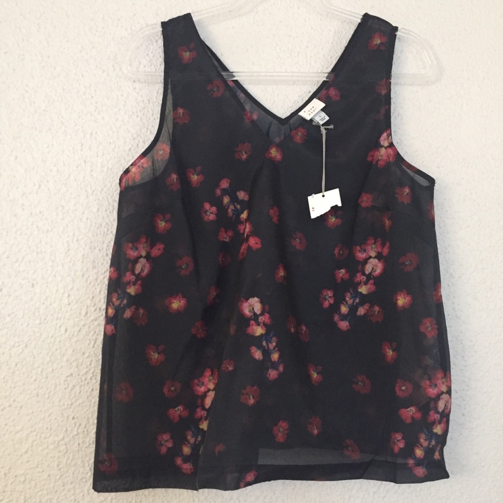 🎈4/$20 A New Day Sheer Floral Top - Picture 1 of 5